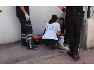 Tartıştığı kız kardeşini bıçakladı