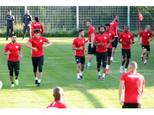 Antalyaspor'un Bolu kampı başladı