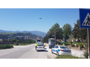 Emniyet kemerini takmayan sürücüler ‘drone’ ile tespit edildi