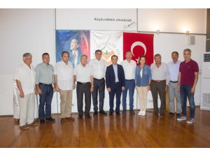 AK Parti yöneticileri çiftçinin hükümetten beklentilerini dinledi