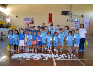 Badminton sporuna ilgi artıyor