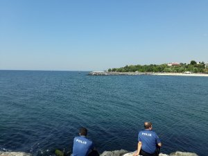 Yeşilköy’de denize girdikten sonra kaybolan genç aranıyor