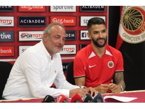 Gençlerbirliği, Daniel Candeias’ı kadrosuna kattı
