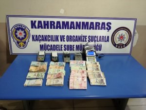 Yüzde 7 faizle pos tefeciliği yapan kuyumcuya baskın
