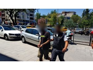 Kuşadası’nda uyuşturucu operasyonu