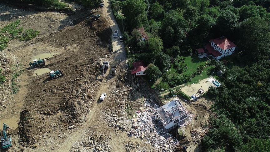 "475 yapı sel ve heyelandan etkilendi"