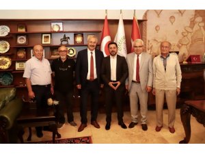 CHP milletvekili Sarıaslan, Belediye Başkanı Arı’yı ziyaret etti