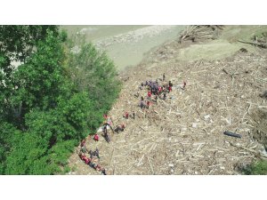 Düzce'deki su baskını ve toprak kayması