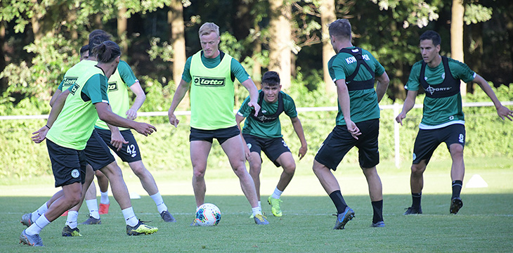 Konyaspor'da Hollanda kampı başladı