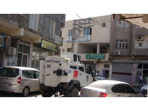 Nusaybin’de HDP ve DBP binaları ile bazı belediye yöneticilerinin evinde arama yapıldı