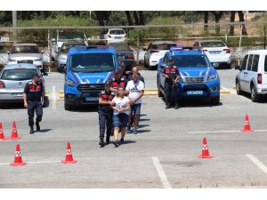 İnsan kaçakçıları kıskıvrak yakalandı