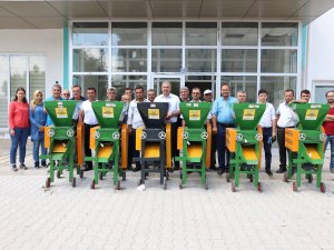 Büyükşehir’den üzüm üreticisine destek