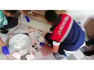 20 kilo kokain ele geçirilen operasyon anı kamerada