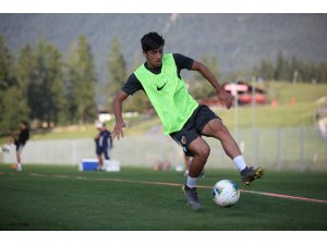 İstikbal Mobilya Kayserispor’da genç futbolcu Nurettin  göz dolduruyor