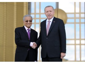 Cumhurbaşkanı Erdoğan, Malezya Başbakanını resmi törenle karşıladı