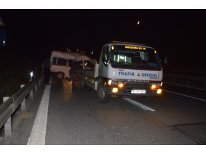 Hasdal - Okmeydanı Bağlantı yolunda kaza:  3 yaralı