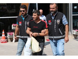 Eski belediye başkanını silahla yaralayan zanlı adliyeye sevk edildi