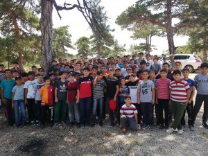 Kur'an kursu öğrencileri Akçapınar'da piknik yaptı