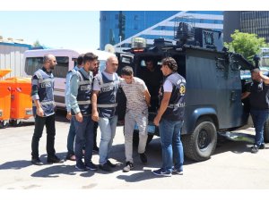 Cinayet zanlıları adliyede