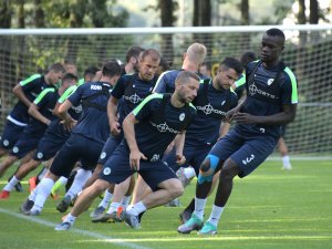 Konyaspor'un Hollanda kampında çalışmalar sürüyor