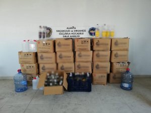 Alanya’da içki imalathanesi gibi eve polis baskını