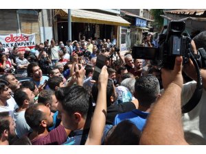İmamoğlu’na Sandıklı’da yoğun ilgi