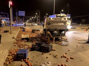 Fethiye’de kamyonet otomobil çarpıştı: 4 yaralı