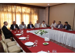 Başkanlar Şanlıurfaspor’un durumunu değerlendirdi