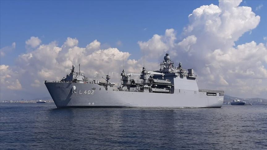 Türk Tank Çıkarma Gemisi TCG Bayraktar Barcelona'da