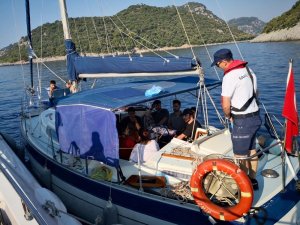 Dalaman açıklarında 27 kaçak göçmen yakalandı
