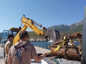 Balıkçıların ağlarına 2. Dünya Savaşı’ndan kalma mayın takıldı