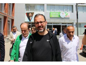Bakan Kasapoğlu’ndan Muaythai Milli Takımı’na tebrik mesajı