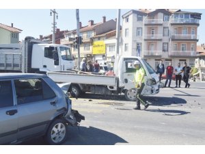 Tavşanlı’da trafik kazası: 2 yaralı