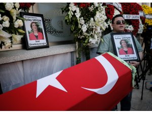 Işılay Saygın son yolculuğuna uğurlandı