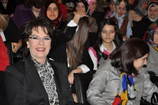 ''Hayat felsefem gönül almak''