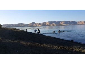 Boğulma tehlikesi geçiren çocuğu vatandaşlar kurtardı