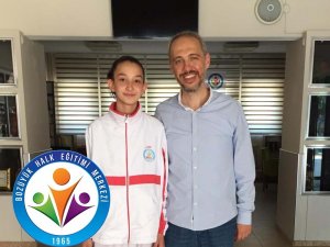 Bozüyük Halk Eğitimi Merkezi milli takıma sporcu yetiştirmeye devam ediyor