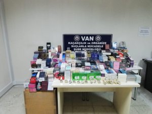 Van’da kaçak parfüm ve saat operasyonu