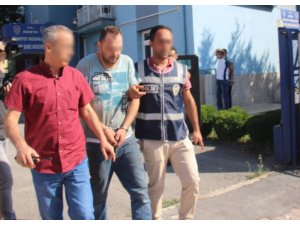 Kendi iş yerinden çaldığı malzemeleri satmaya çalışırken yakalandı