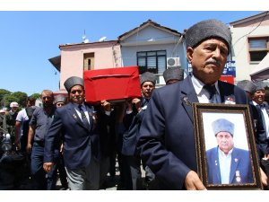 Kıbrıs gazisi son yolculuğuna uğurlandı