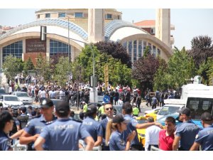 MKE Ankaragücü’nün olağanüstü genel kurulu öncesinde biber gazlı müdahale