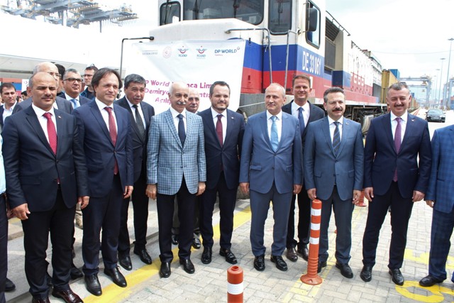 Bakan Turhan: Yılda ortalama 135 kilometre demir yolu yapma başarısına ulaştık