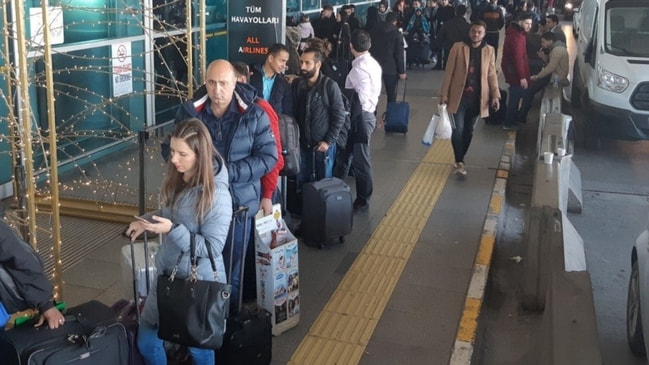 "Olumlu bakmıyorum" Bakan Albayrak'tan bayram tatili açıklaması!