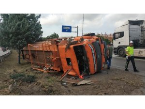 Samsun’da su tankeri devrildi: 2 yaralı