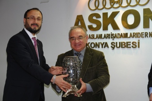 Üçkâğıt ekonomisine çalıştık