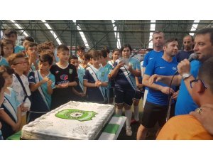 Gökmeydan Spor Futbol Okulu birinci yaşını kutladı