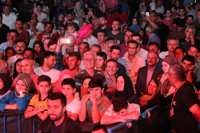 Konya’da Göl Festivali'nde Sevcan Orhan ve Hilmi Şahballı konseri