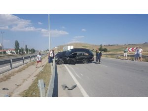 Sungurlu’da iki otomobil çarpıştı: 4 yaralı