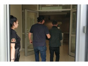 Bıçaklı ağır yaralamaya adli kontrol