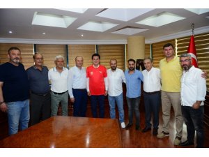 Kumluca Belediyesipor’da yeni yönetim